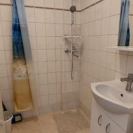 Virag-lak Apartment *